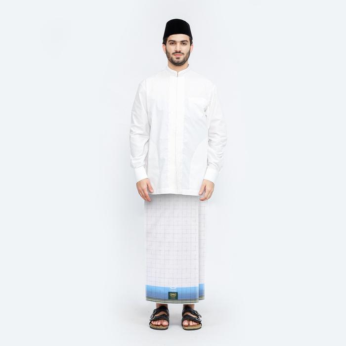 Sarung Bhs Cosmo Gold Motif K26 Prc Putih Biru 02 Pasti Promo