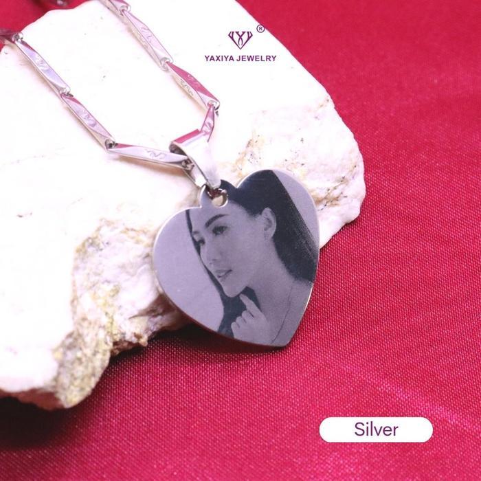 Kalung Liontin Custom Foto Motif Love Laser Perhiasan Titanium Warna Silver Gold Rose Gold Hitam Uku