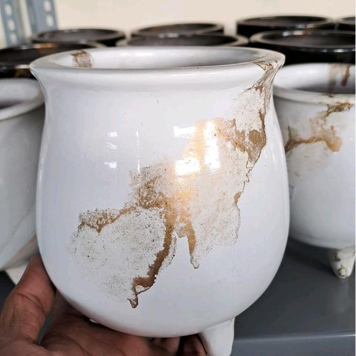 pot tanah liat putih Ag.Monlight