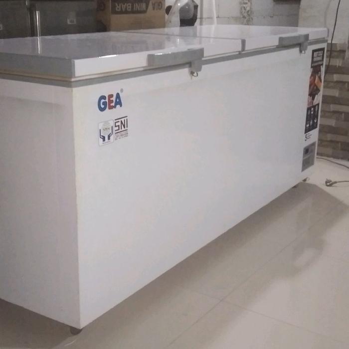GEA RSA cess FREEZER .pendingin daging dll - putih