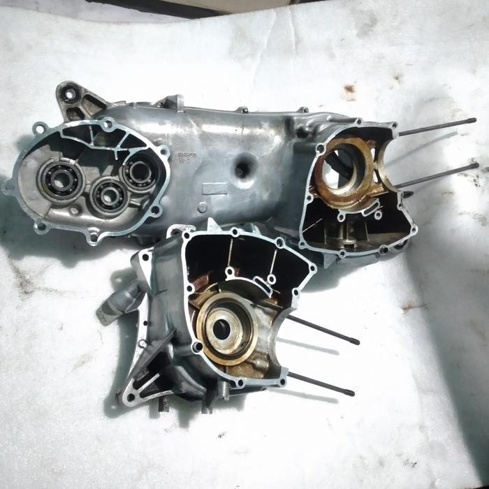 crankcase rengkes kalter kanan kiri L R lexi / aerox 155 original