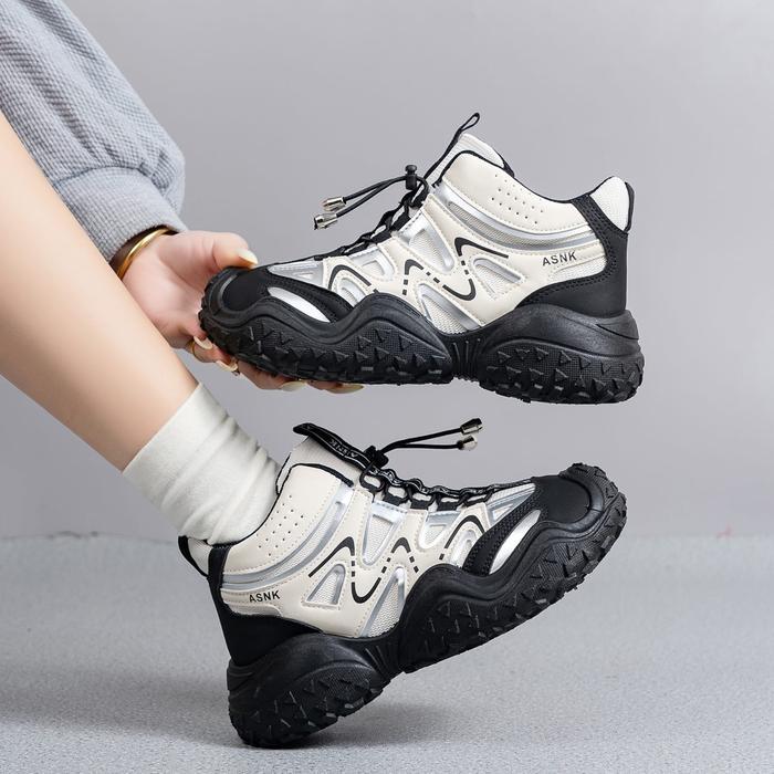 Eiger - Camel Hi Black - Sepatu Wanita Boots Gunung Hiking Olahraga Outdoor