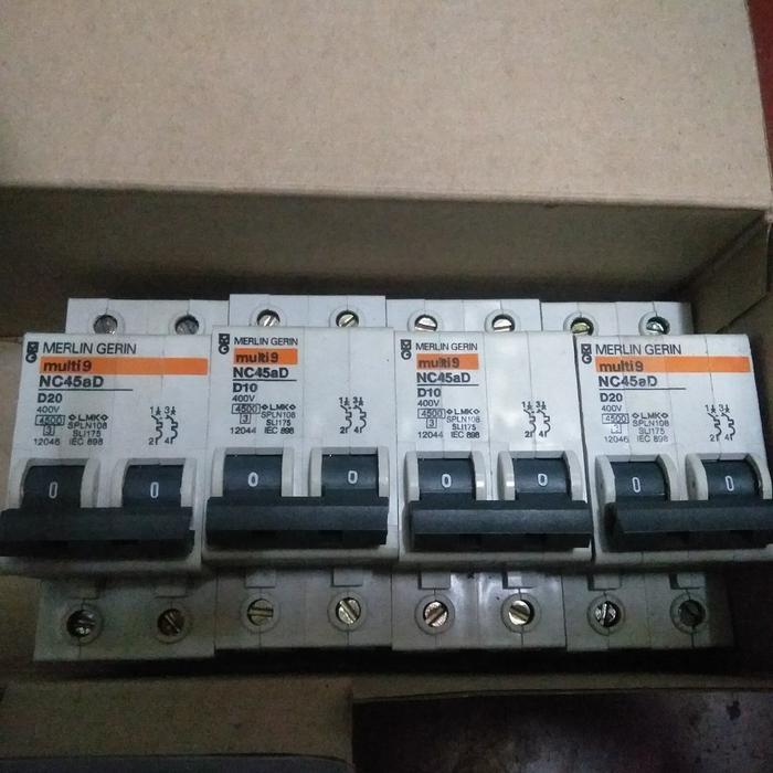 MCB MERLIN GERIN NC45 2P 4,5kA 10A 20A