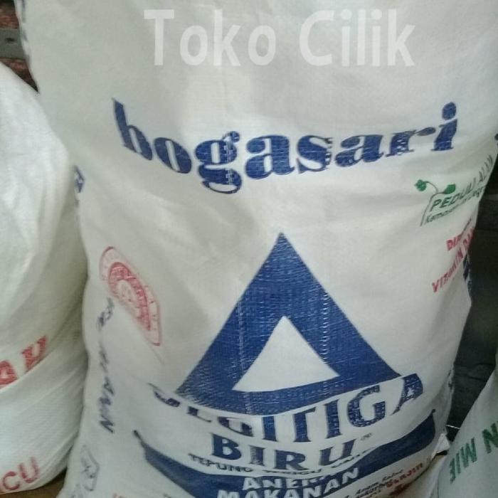 tepung/terigu/segitiga/curah/bogasari/protein rendah/bahan/roti/donat