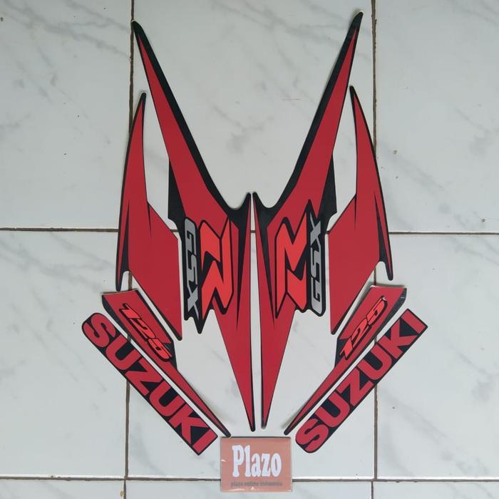 stiker striping body motor GSX 150 R 2017 hitam