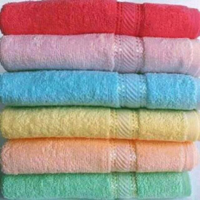 Handuk dewasa jumbo dan kecil MERAH PUTIH by terry palmer / handuk dewasa / handuk polos / handuk
