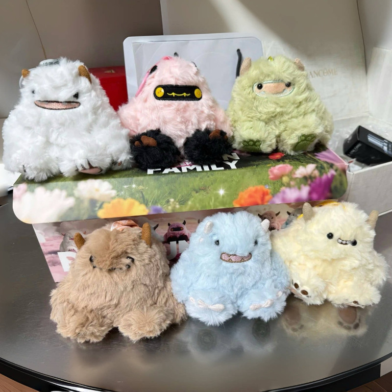 MOMOTOY Dundun Family Series Blind Box Cute Collectible Monster Anime Figures Surprise Bag Plush