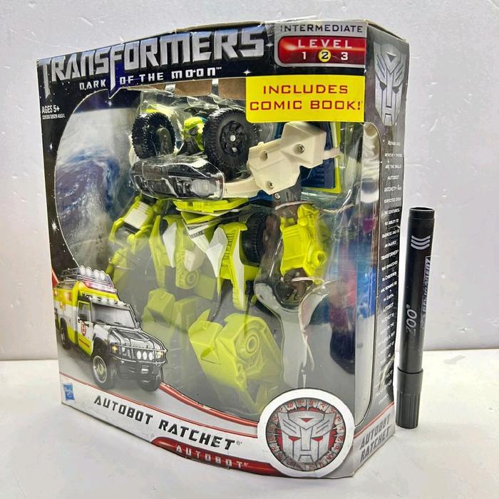 HOT SALE MAINAN ACTION FIGURE TRANSFORMER AUTOBOT RATCHET VOYAGER CLASS TRANSFORMERS 3 DARK OF