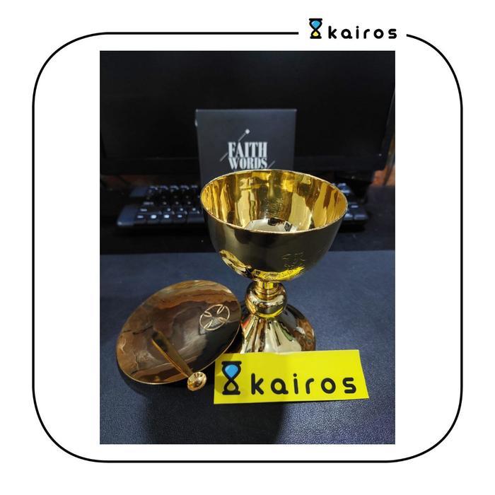 Piala dan Sibori Lapis Emas - Benda Perlengkapan Misa Katolik (satuan)