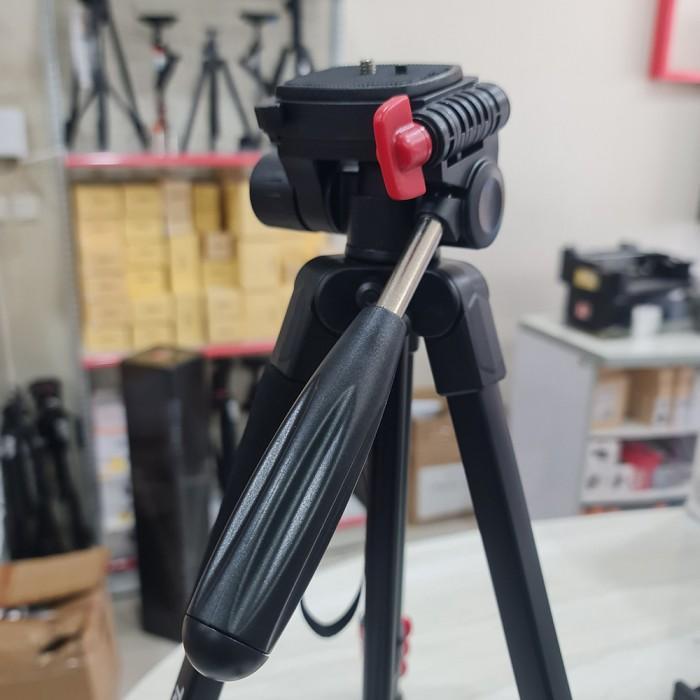 **Takara Legacy 204 Tripod Ringan Kepala Fluid Untuk Kamera Dan Hp**