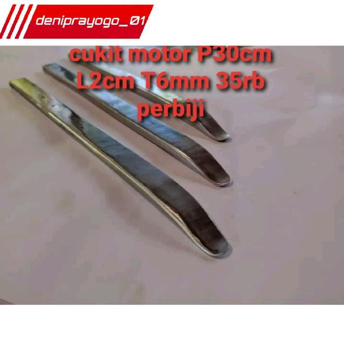 cukit motor, alat pelepas ban,panjang 30cm,bahan pir baja, congkel ban,jugil,tyre lever, Ban