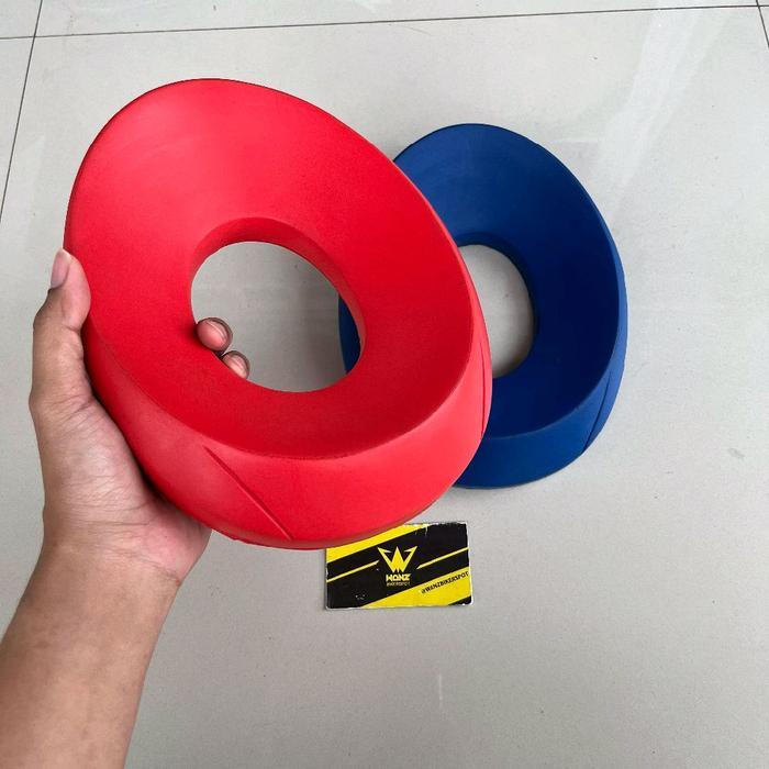 "New" Donat Helm Universal Warna Hitam Merah Biru / Tatakan Helm Nolan, Arai, AGV, HJC, Shoei, dll