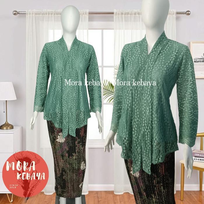 Set Kebaya Brokat Resleting Depan dan Rok Plisket Warna Mint Ukuran S