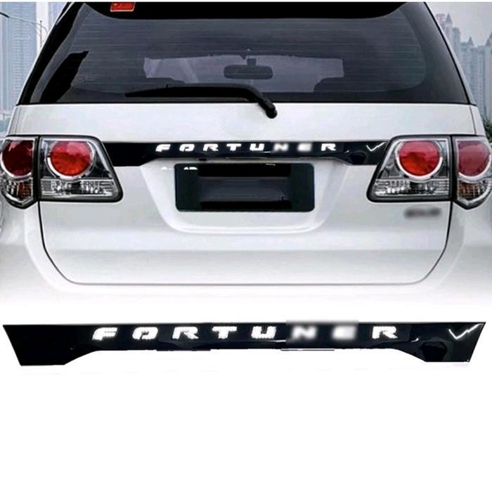 Trunklid Lampu Trunklid Belakang Led Fortuner 2008 2009 2010 2011 2012 2013 2014 2015 Running Led