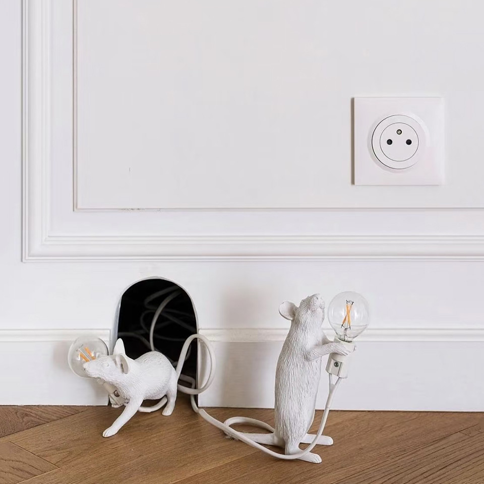 Nordic LED Night Lights Animal Resin Table Lamp Modern Home Decor Standing Lamp Mouse Lamp Bedroom