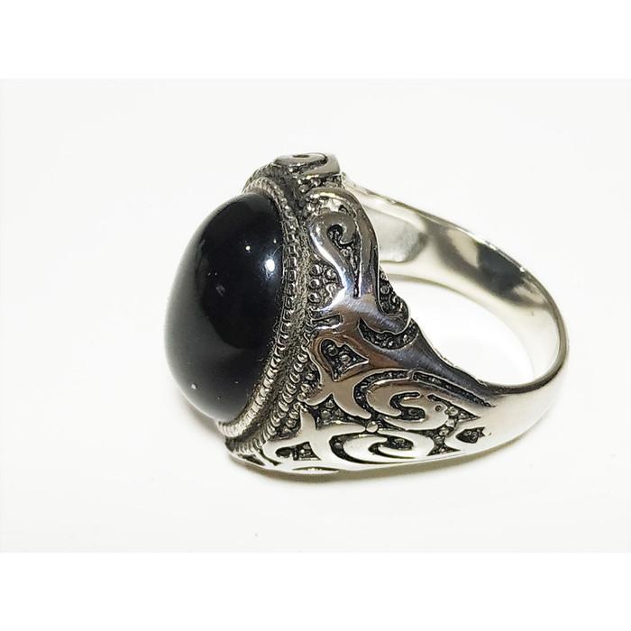Cincin Pria Batu Kristal Giok Hitam Oval Titanium Retro Ukuran 11