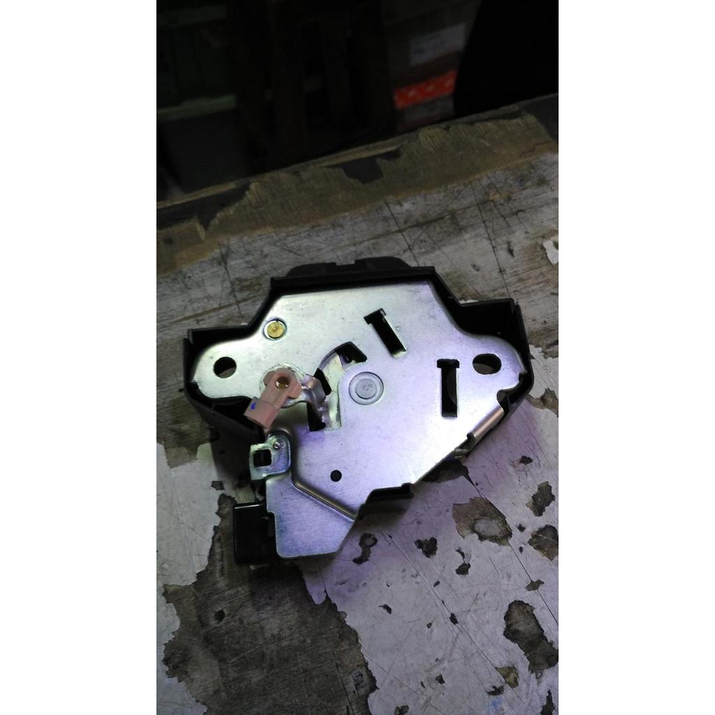 DOORLOCK BAGASI VIOS 2007-2012 OK.