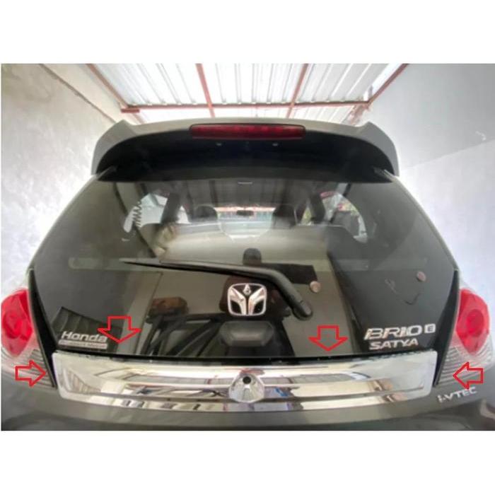 Trunklid/List Chrome Bagasi Belakang Honda Brio