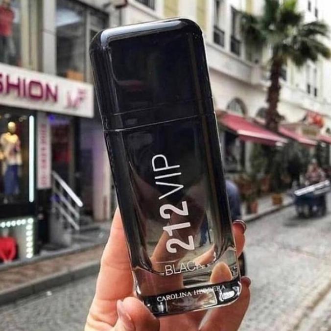 parfum pria 212 vip black for men 100ml