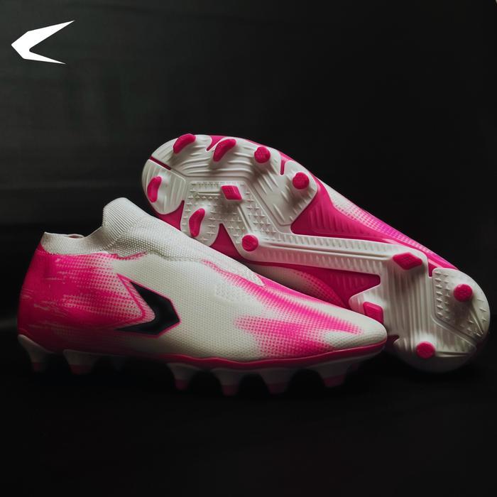 SEPATU BOLA CIELO VELOCITY LACELES TANPA TALI