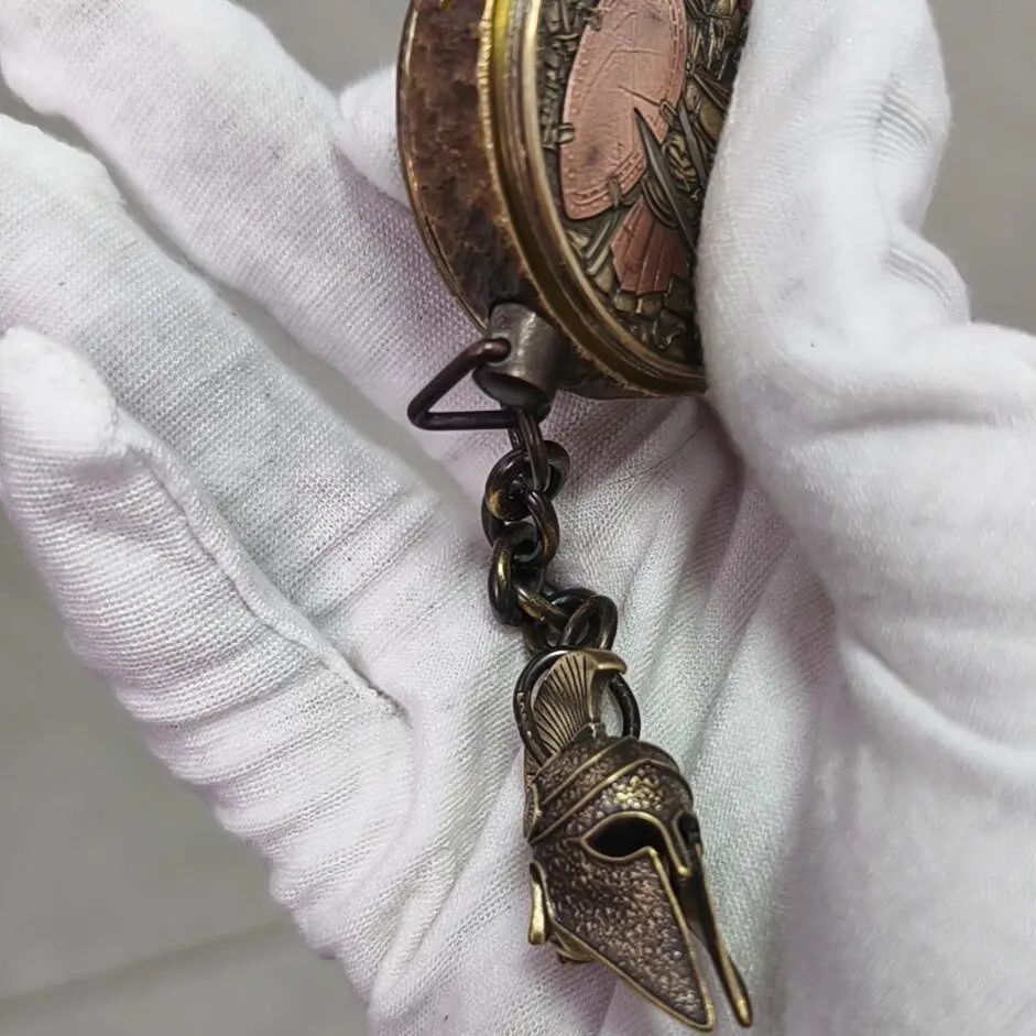 Antique Brass Trench Lighter Vintage Round Kerosenes Lighter Roman Warrior Skull Relief Pendant