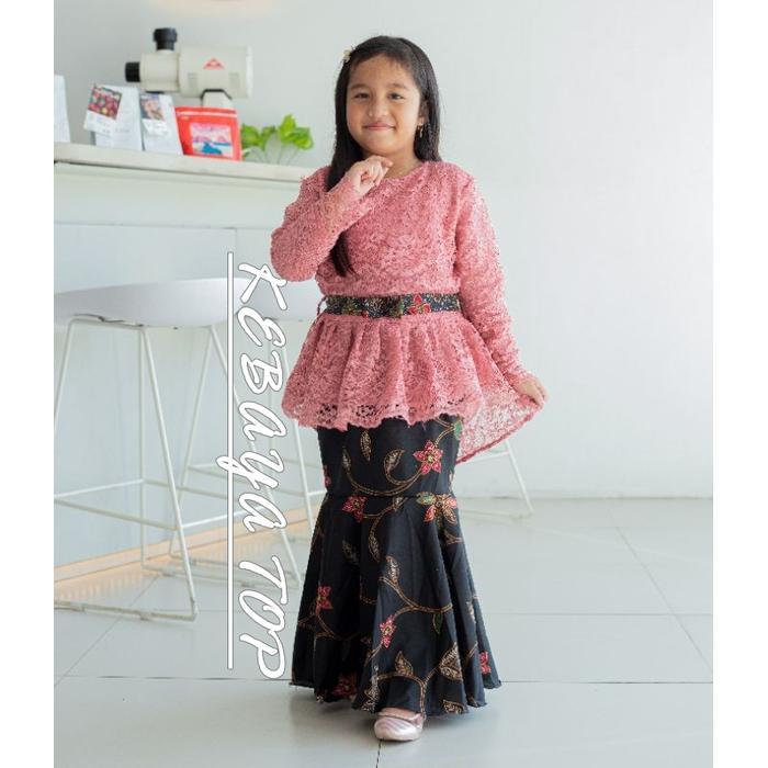 Setelan kebaya anak brokat model duyung warna hijau ukuran M