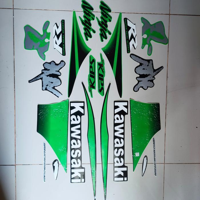 striping stiker ninja rr 2010 se spesial edition hitam hijau