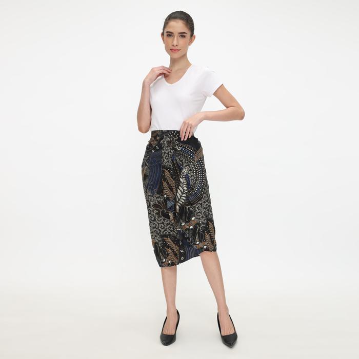 Lyne Halim Skirt Rok Batik Modern Motif Belalai Bahan Polyester Pendek Biru Rok Batik Modern Motif B