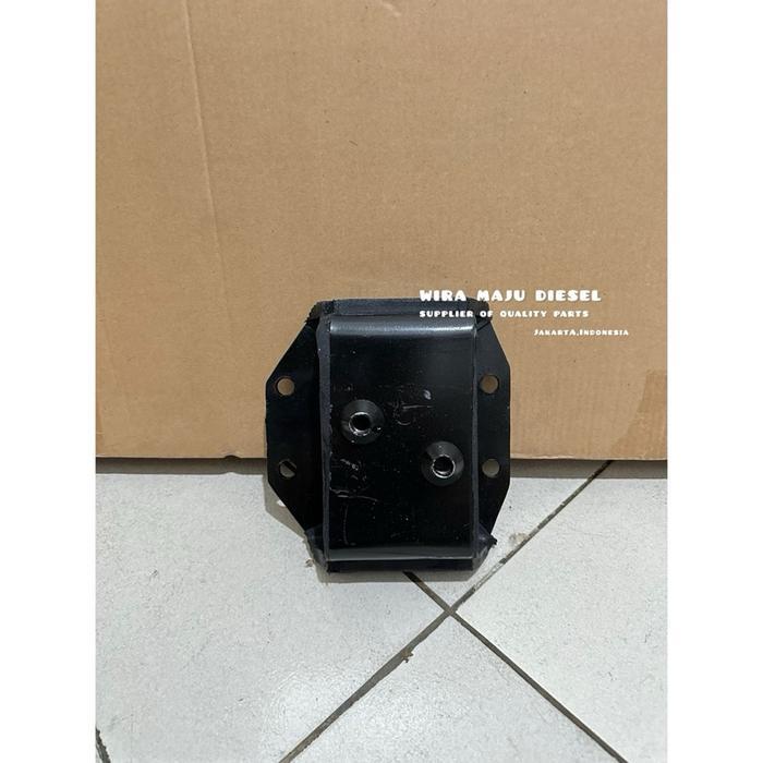 ENGINE MOUNTING DUDUKAN MESIN MONTING BELAKANG NISSAN RG8 RF8 UD 11328-00Z04 OK.