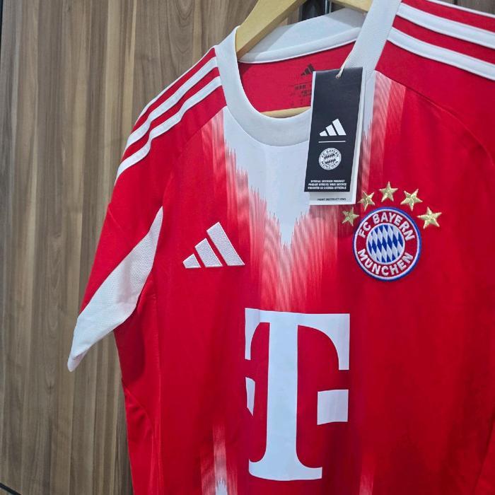 Jersey Bayern Munchen Bayern Munich Home 20252026 Stadium