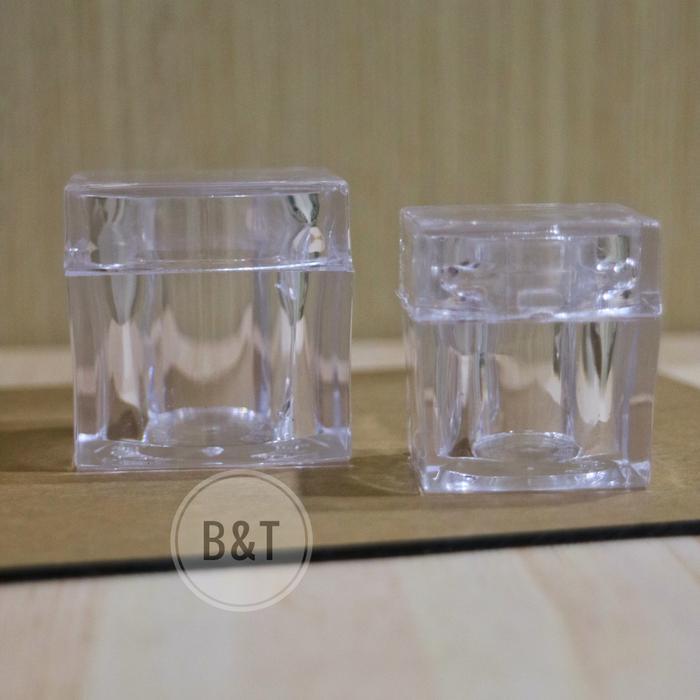 Pot / jar / tempat cream model es batu/ kristal