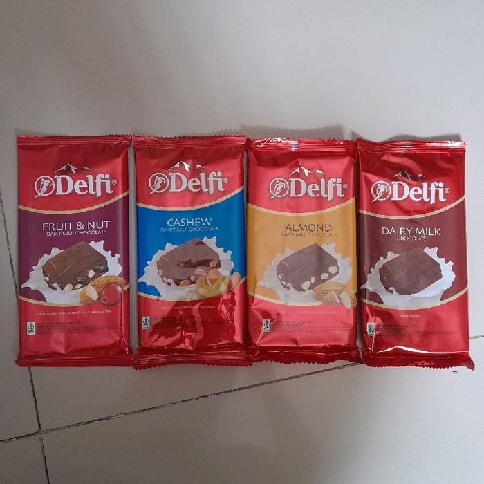 Delfi Coklat DAIRY MILK CHOCOLATE / CASHEW/ ALMOND / FRUIT & NUT 125gr ( 1 box isi 10 pcs )