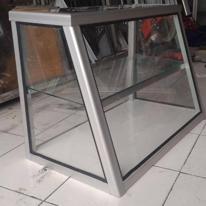 Etalase Kaca Makanan Miring 70*50*40