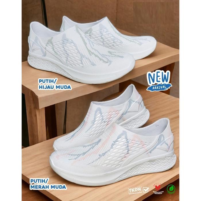 TERMURAH SEPATU KARET WANITA WARNA PUTIH MOTIF ABSTRAK ATT ACP528 PROMO