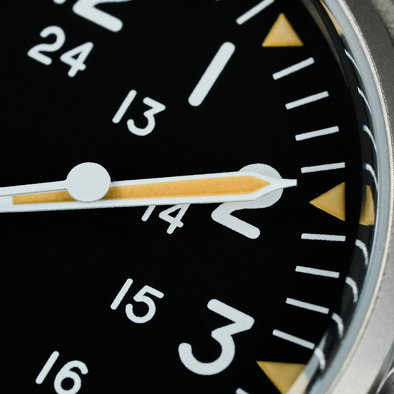 Militado ML07 Military Watch Miyota Super 2035 Quartz Movement Domed Sapphire Crystal Luminous 10Bar