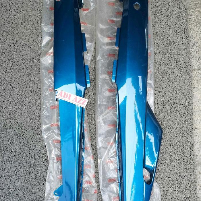 sepasang cover body belakang biru 4yy yamaha sigma original baru