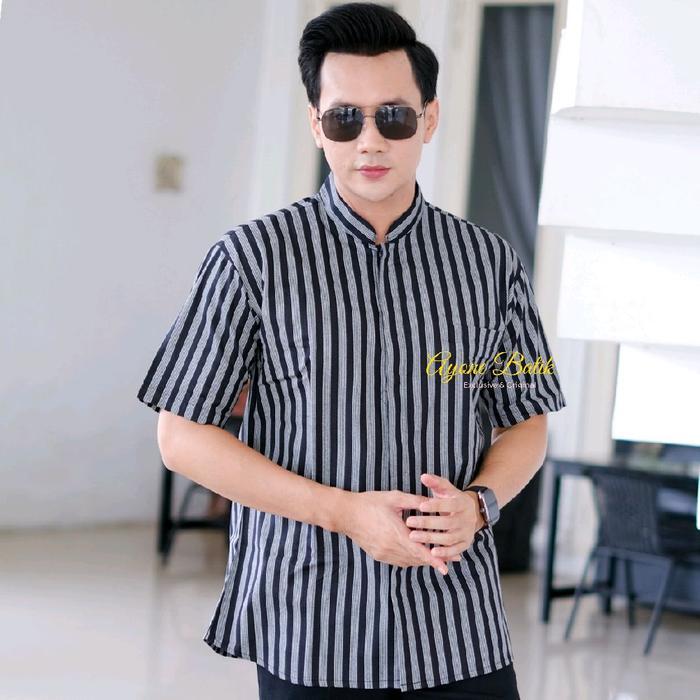 Kemeja Tradisional Lurik Pria Lengan Pendek Baju Lurik Pria Ekslusif Bahan Lurik Tenun Premium Adem