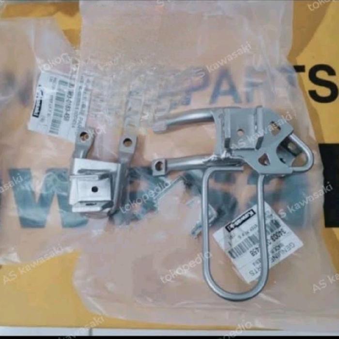 bracket braket dudukan pangkon stay footstep foot step belakang kawasaki klx 230 se sm original