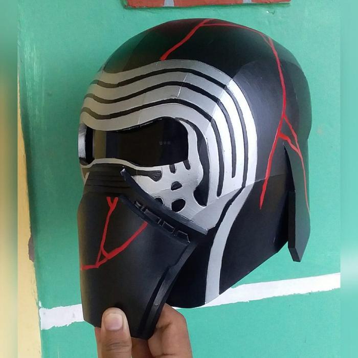 Mira- Helm Kylo Ren Cosplay Star Wars Terbaru 