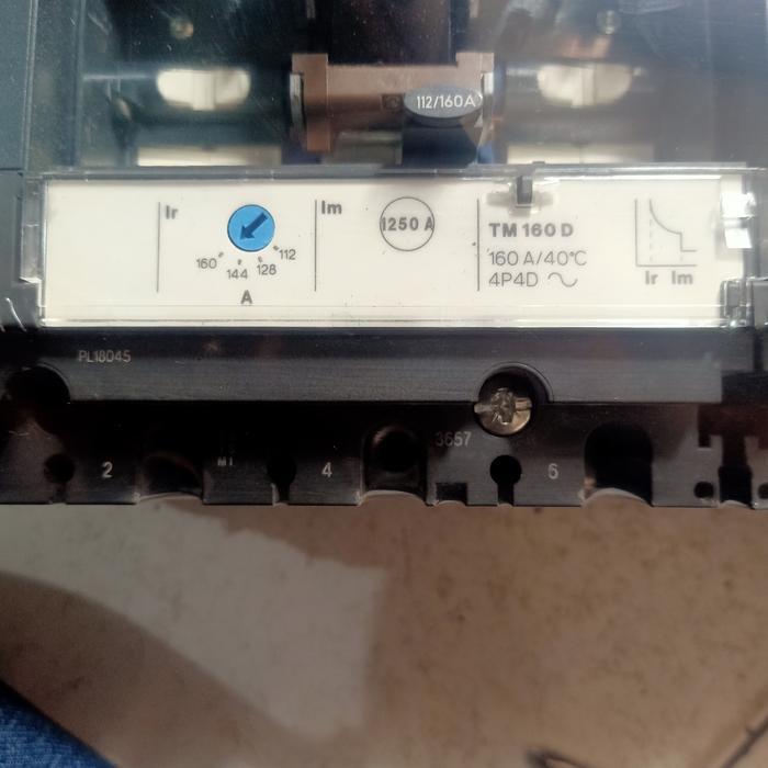 Nsx160F/N Schneider 4P Mccb 125&160Ampere