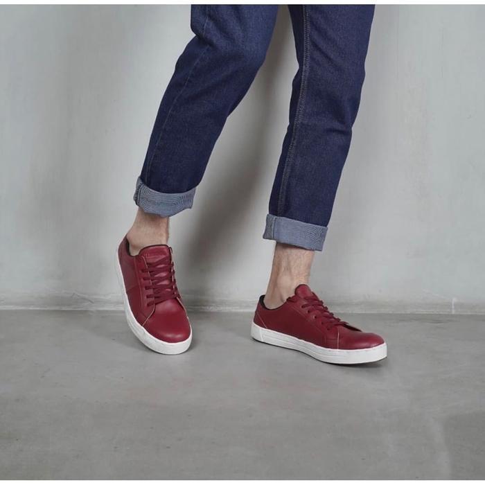 Sneakers Pria Cowok Sepatu Sneakers Pria Cowok Miles&co - Freya Series Merah Maroon - 39 Cowok Miles