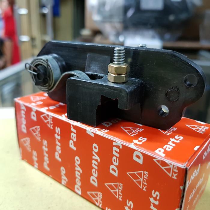 HOLDER BRUSH UNTUK DENYO GENERATOR FA 2-5 KVA