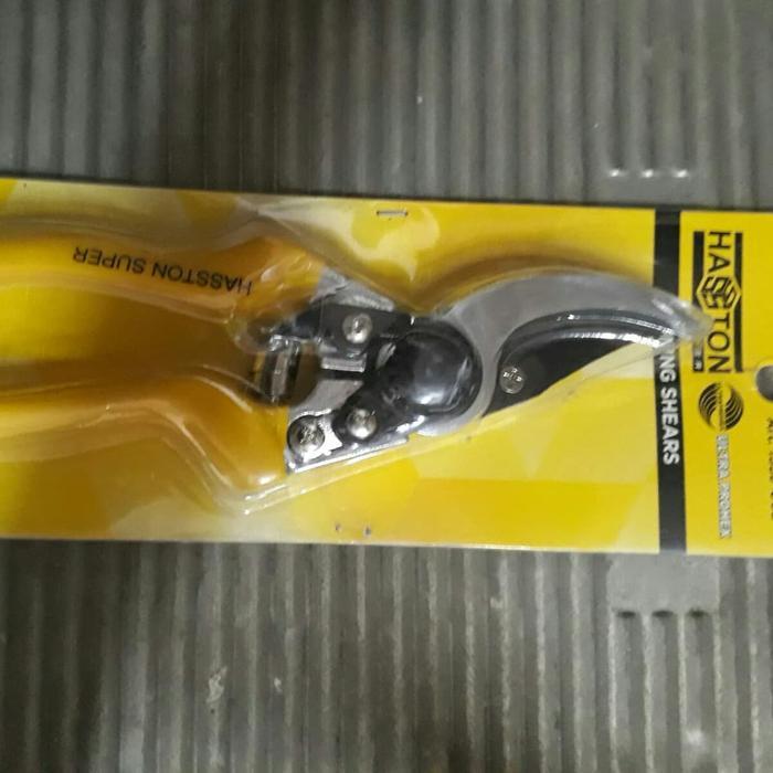 Gunting Dahan/Bunga Hasston Prohex