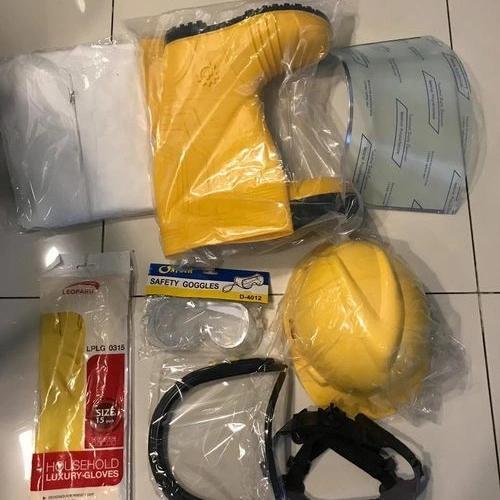 Set Pakaian Pelindung APD Lengkap dengan Aksesoris Standar Medis