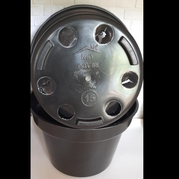 Pot Tanaman Plastik Hitam Diameter 15 cm Model Silinder Serbaguna