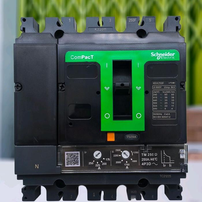 Mccb Nsx250F 4P 250A Nsx 250 F 4P 250A Tm250D Breaker