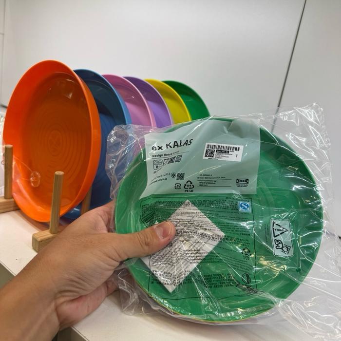 PROMO Kalas Piring Mangkuk Mug Gelas Plastik Sendok Garpu Set Peralatan Makan Warna Baru IKEA
