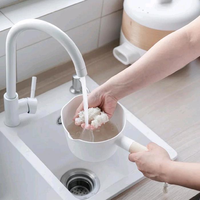 vanisashopp Gayung Putih Minimalis Estetik / Gayung Air Gagang Kayu / Gayung Mandi Aesthetic