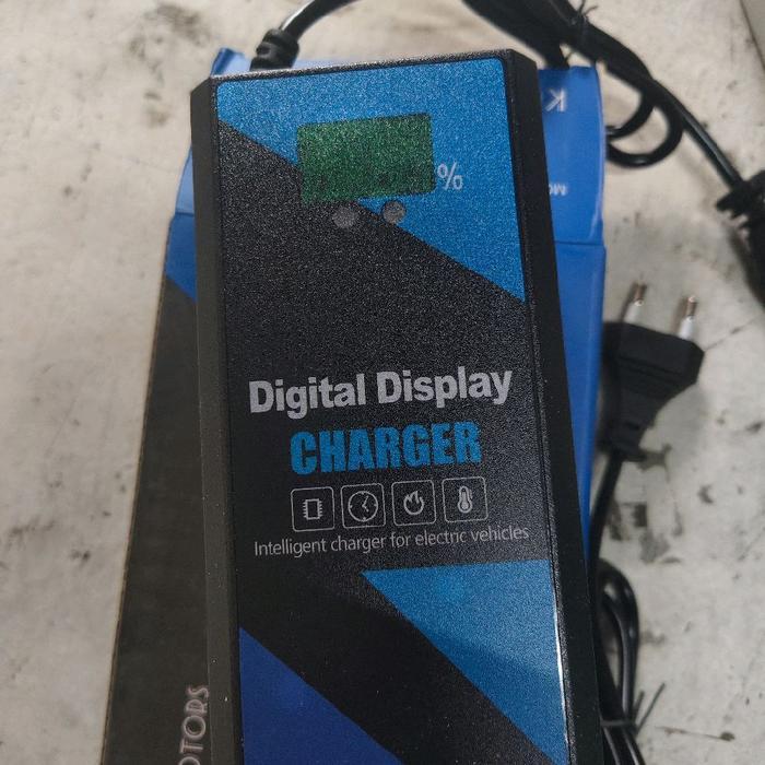 Charger Sepeda Listrik Digital Universal 48V - 12 Ah/ Adaptor Charger Sepeda Listrik 48V-12Ah