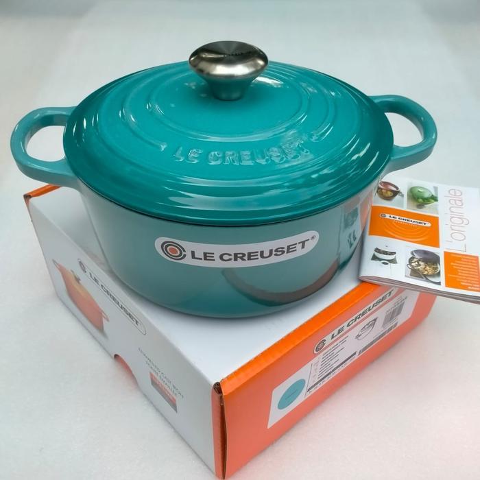 Le Creuset Cast Iron Signature Round French Oven 24 cm